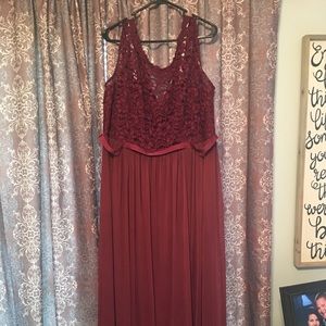 David's Bridal F19328 Wine